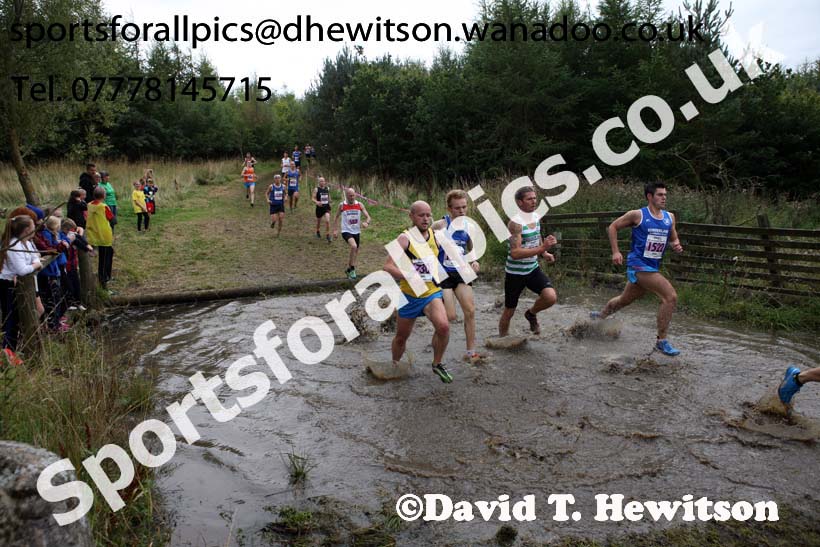 Senior mens Start Fitness North Eastern Harrier League, Tanfield, County Durham. Photo: David T. Hewitson/Sports for All Pics